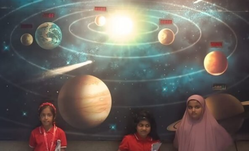 Students in Grade 3 from the IBPYP program traveled to the Jawaharlal Nehru Planetarium