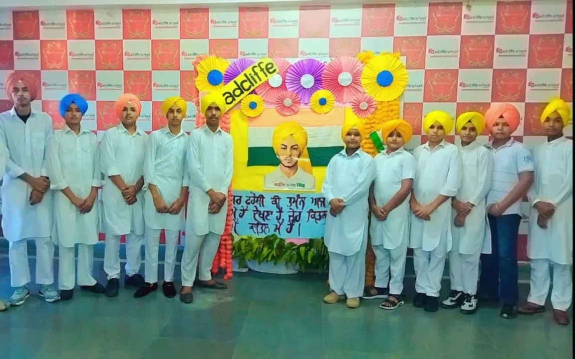 Turban Tying Competition - Radcliffe Group of Schools, Bathinda